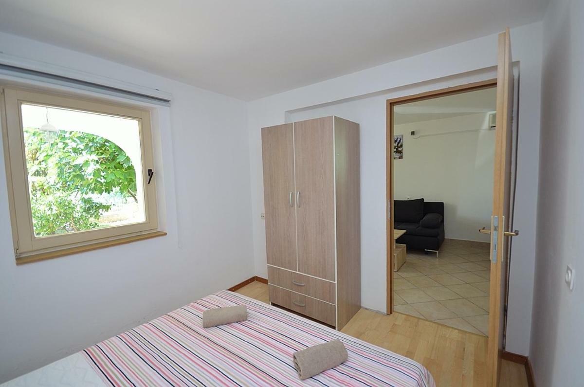 Apartmani Ana Tribunj  Exterior photo