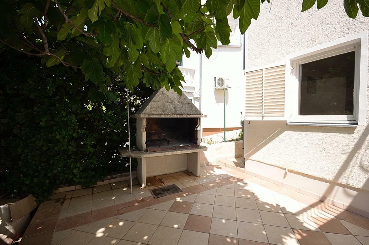Apartmani Ana Tribunj  Exterior photo
